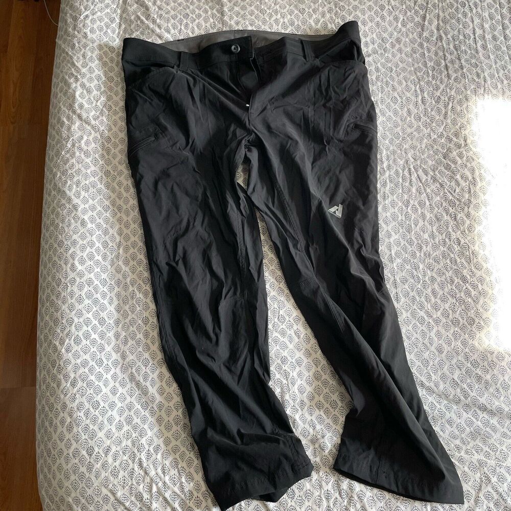 Eddie Bauer First Ascent Pants Mens 40x30 Black Cargo Hiking Climbing